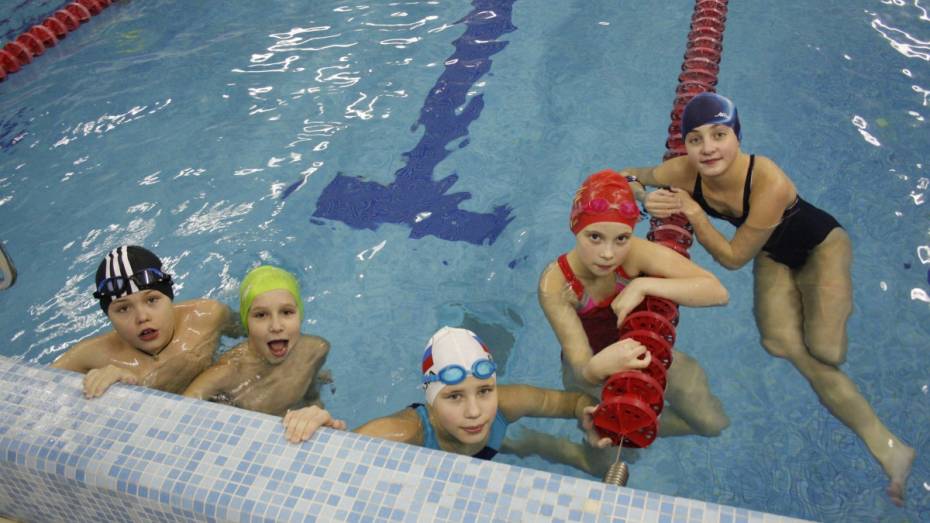 Аннинская пловчиха победила на этапе областного кубка