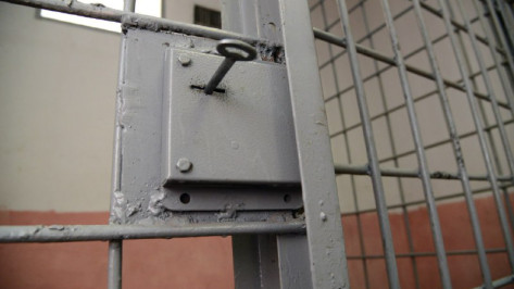 Воронежский суд арестовал задержанного со стрельбой полицейского-наркодилера