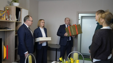 В Павловском районе молодые врачи получили служебную квартиру