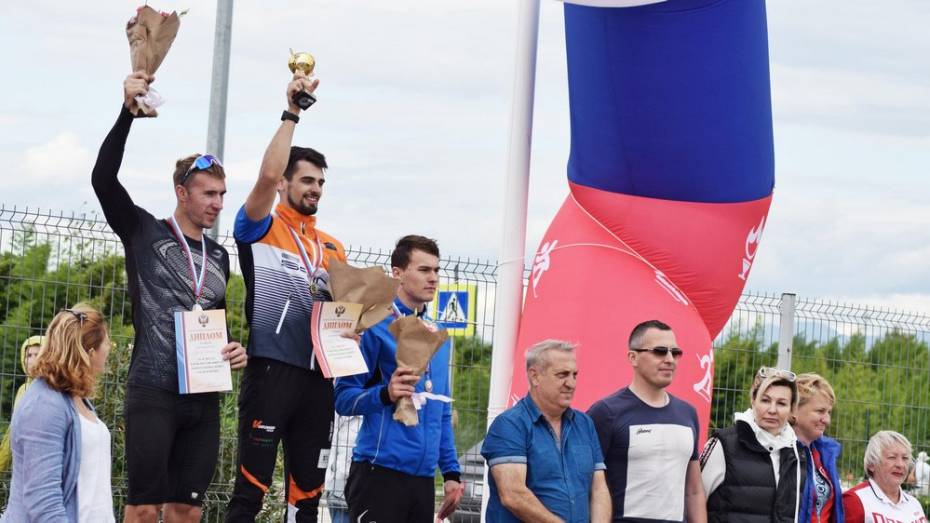 Бутурлиновец стал серебряным призером финала Кубка России по лыжероллерным гонкам