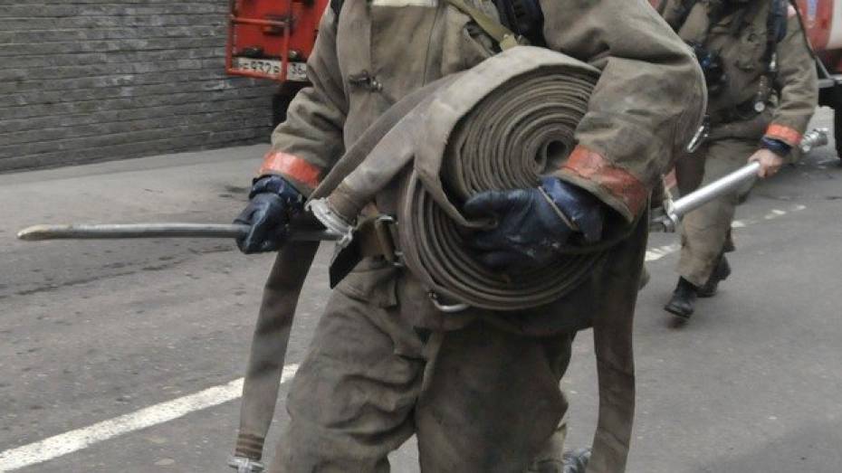 Житель Воронежа получил ожоги при пожаре на Московском проспекте