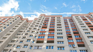 В Воронеже из горящей многоэтажки на улице 121-й Стрелковой Дивизии эвакуировали 15 человек