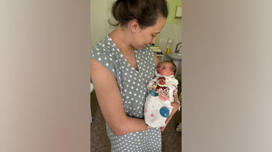 В воронежской больнице новорожденным вручили Георгиевские ленточки