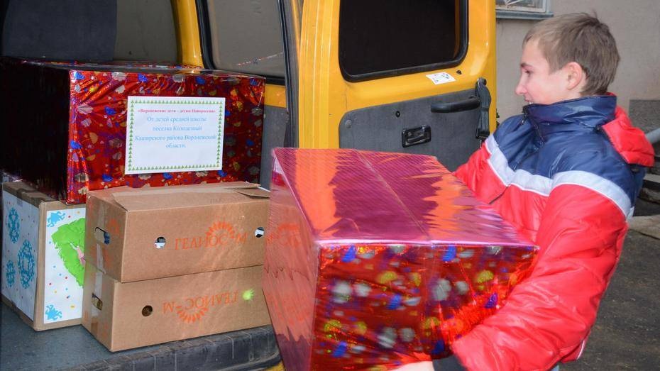 Каширцы собрали для детей Новороссии  39 посылок с подарками 