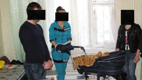 Воронежская наркополиция нашла героин в детской коляске
