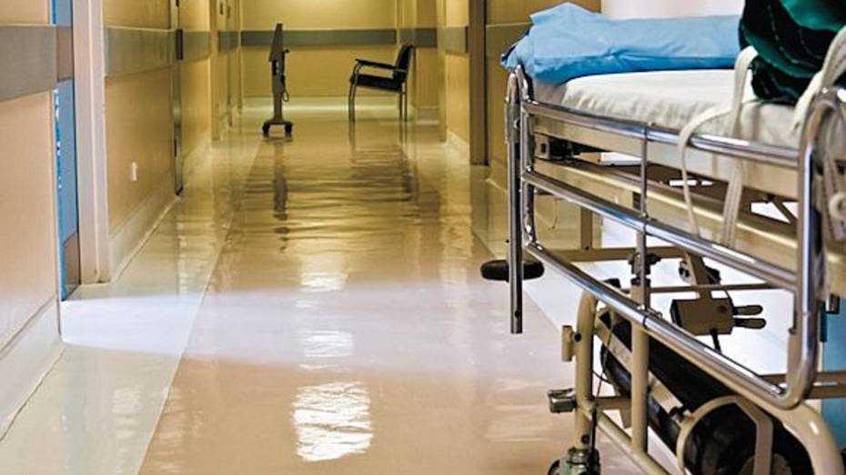 Сотрудники СКР выясняют обстоятельства смерти пенсионерки в Острогожске 