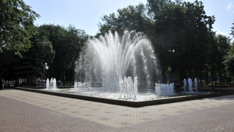 В Дни ВМФ и ВДВ фонтаны в центре Воронежа будут работать