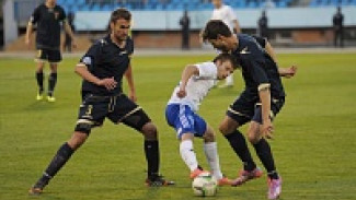 Воронежский «Факел» проиграл московскому «Торпедо» в равной борьбе