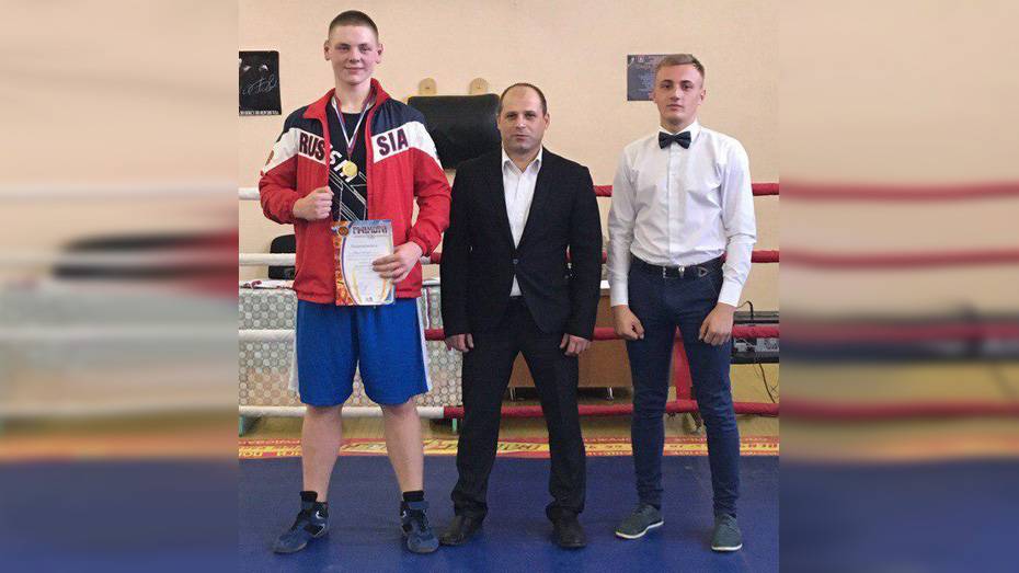 Грибановские боксеры выиграли 9 золотых медалей на открытом ринге