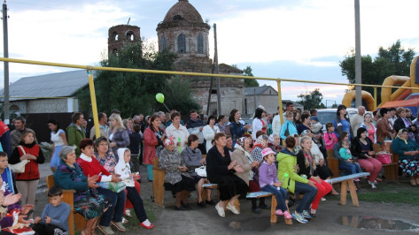 В Богучарском районе в 1 день отметили праздники 2 сел