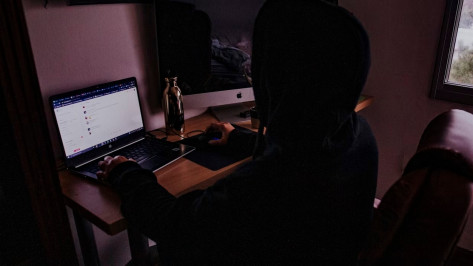 В Воронеже трех человек осудят за организацию работы криминальных call-центров