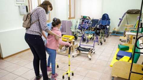 Бесплатный прокат средств реабилитации для детей-инвалидов открыли в Воронеже
