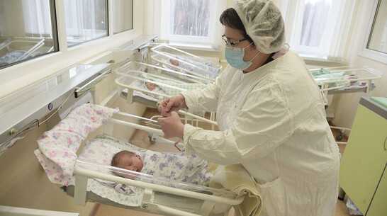 В Борисоглебском округе в 2022 году родители новорожденных получат подарочные сертификаты