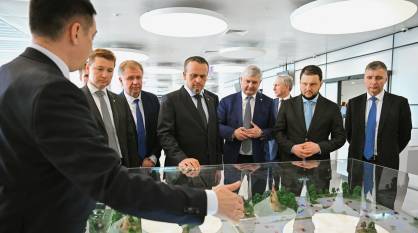 Глава Минтранса РФ Андрей Никитин осмотрел транспортную инфраструктуру в Воронеже