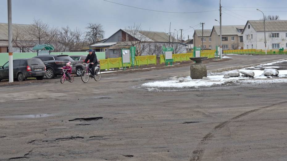 В селе Лискинское отремонтируют дорогу на двух центральных улицах