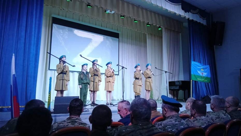 В Новоусманском районе покажут спектакль «Герой из нашего двора» о бойцах СВО