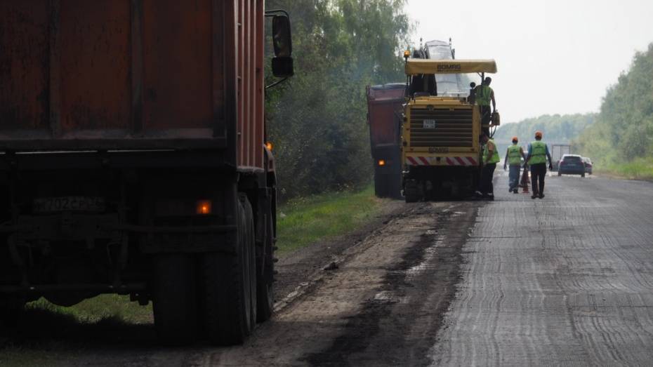 В районах Воронежской области отремонтируют 142 км дорог