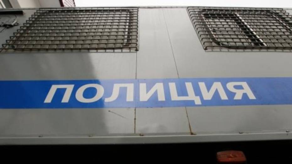 В Воронеже завершается расследование дела в отношении оперативников, которые обвиняются в пытках уроженца Кавказа, осужденного за преступление по мотивам национальной ненависти