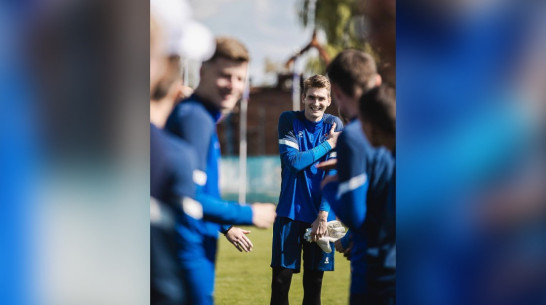 Воронежский «Факел» второй раз отдал в аренду вратаря Вячеслава Доровских