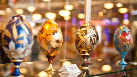В Воронеже открылась выставка-продажа пасхальных сувениров, созданных известными воронежцами