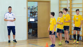 Игрок воронежского «Факела» провел мастер-класс в московской школе