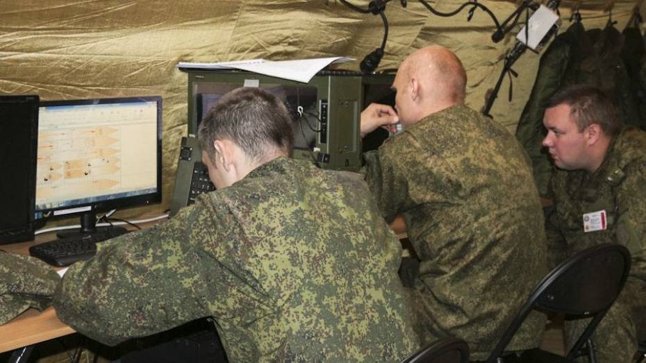 Воронежских военных подняли по тревоге для масштабной тренировки ЗВО