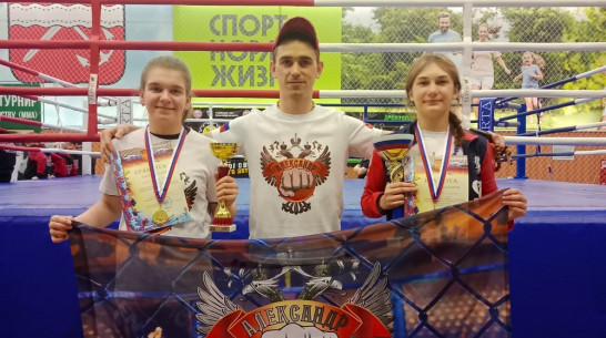 Эртильские бойцы победили в межрегиональном турнире ММА в Рязанской области