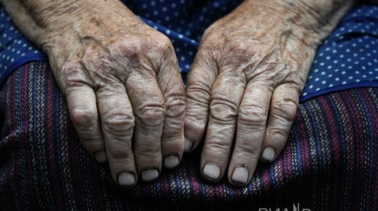 В Воронежской области гость зарезал 78-летнюю пенсионерку