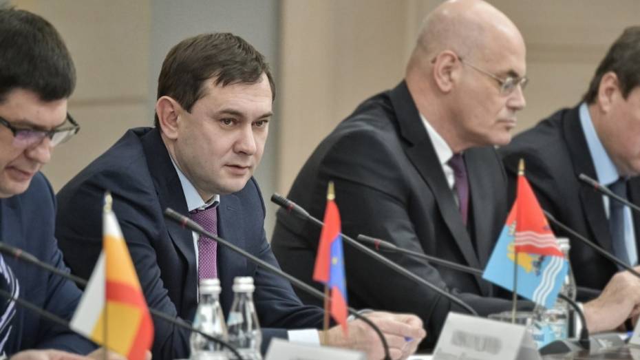 Спикер Воронежской облдумы укрепился в годовом рейтинге глав законодательных органов