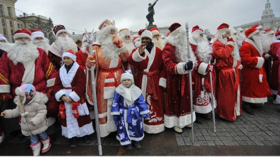 Предновогодние праздничные мероприятия начнутся в Воронеже с парада Дедов Морозов
