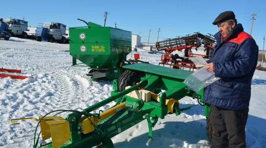 Нижнедевицкие  аграрии весной выйдут в поле на новой технике