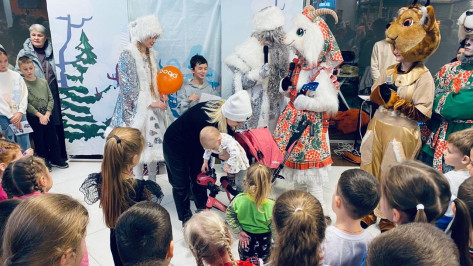 В ТЦ «Ласточкино» провели акцию «Почта Деда Мороза»