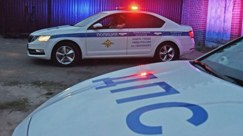 На трассе под Воронежем столкнулись 5 автомобилей: образовалась пробка