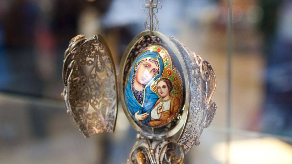 В Воронеже открылась благотворительная выставка-продажа пасхальных сувениров