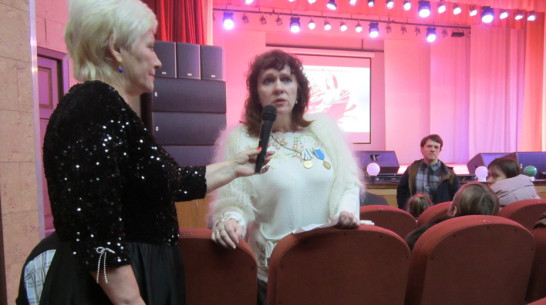 В Калаче показали дебютный фильм местной поэтессы Ирины Луневой