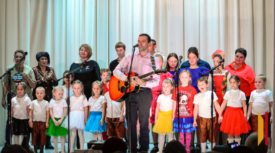 Жители подгоренского села Белогорье собрали более 40 тыс рублей на благотворительном концерте