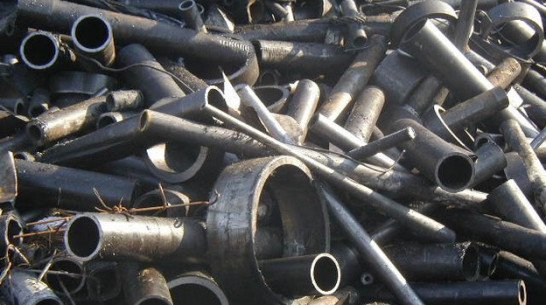 Трое мужчин попытались похитить с территории Лискинского рефрижераторного депо полтонны металла