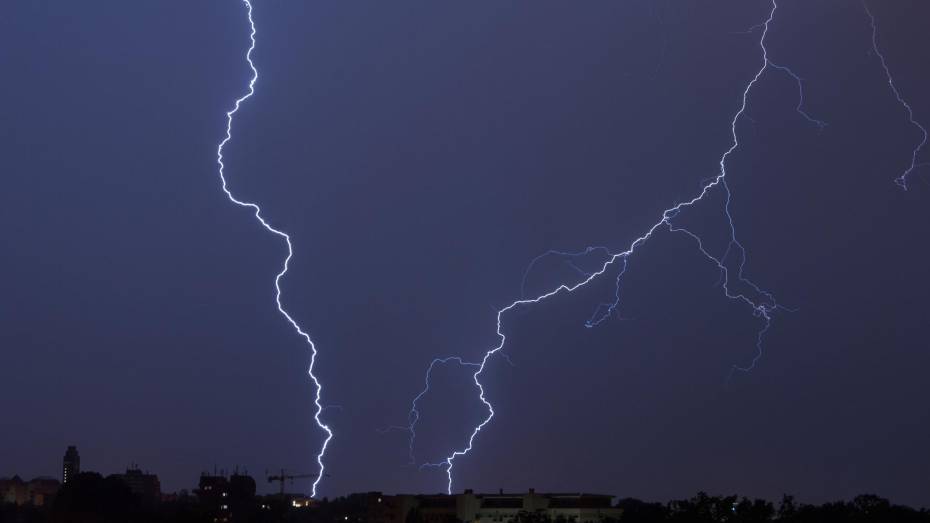 В Воронежской области продлили предупреждение из-за тумана и грозы