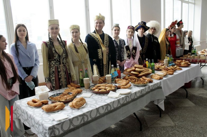 Народы разные