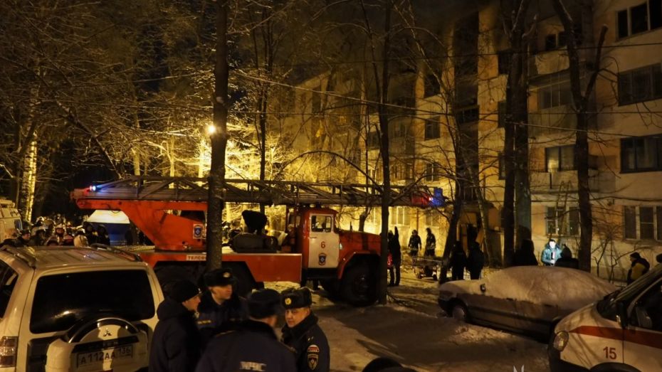 В Воронеже при пожаре в подвале дома пострадал бездомный