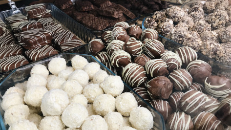 Сотрудники воронежского Центрального рынка поделились секретами производства шоколада