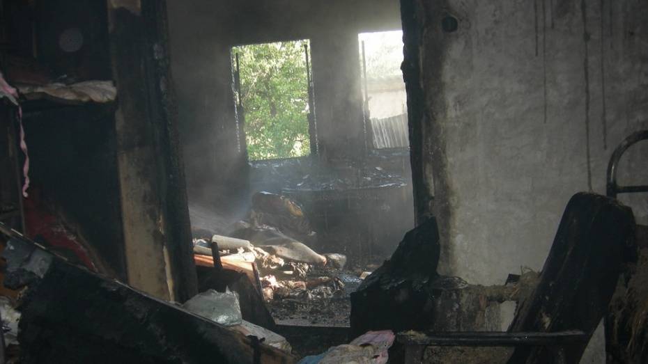 В Воронежской области 50-летний мужчина погиб при пожаре 