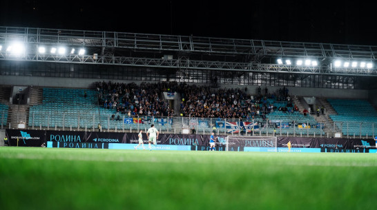 Красные карточки за удары по лицу: видео драки между «Родиной» и воронежским «Факелом» после матча