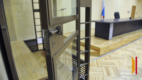 В Воронеже экс-начальница отдела продаж и обслуживания банка получила 3 года колонии за взятку