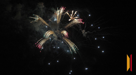 В Воронеже на улице Генерала Лизюкова неизвестные запустили салют