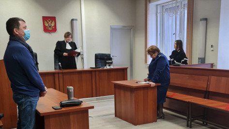 Липецкий суд приговорил бывшего воронежского прокурора к 7 годам колонии