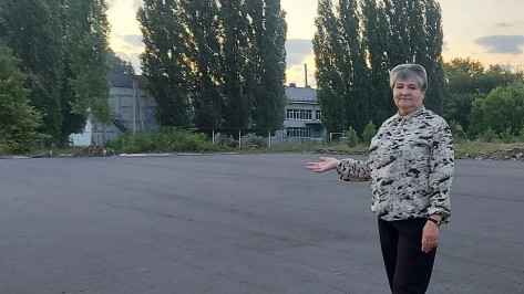 В борисоглебском поселке Миролюбие благоустроили площадку для катания на роликах