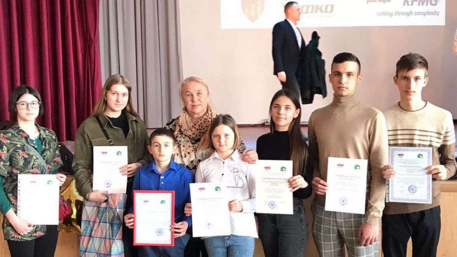Учащиеся Петровской школы Панинского района победили в региональном конкурсе «Моя Россия»