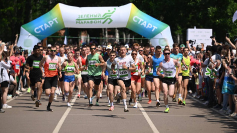 В Воронеже прошел благотворительный забег Зеленый марафон