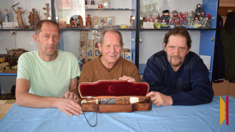 Семья мастеров-резчиков по дереву из Борисоглебска взяла Гран-при всероссийского конкурса